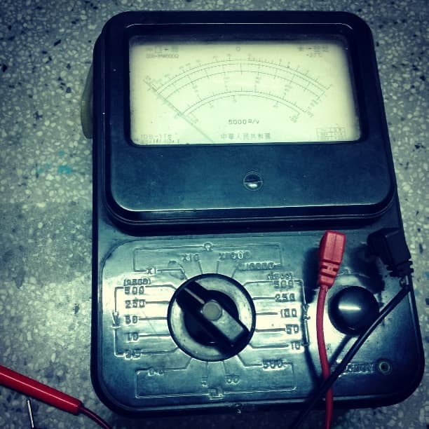 Analog multimeter
